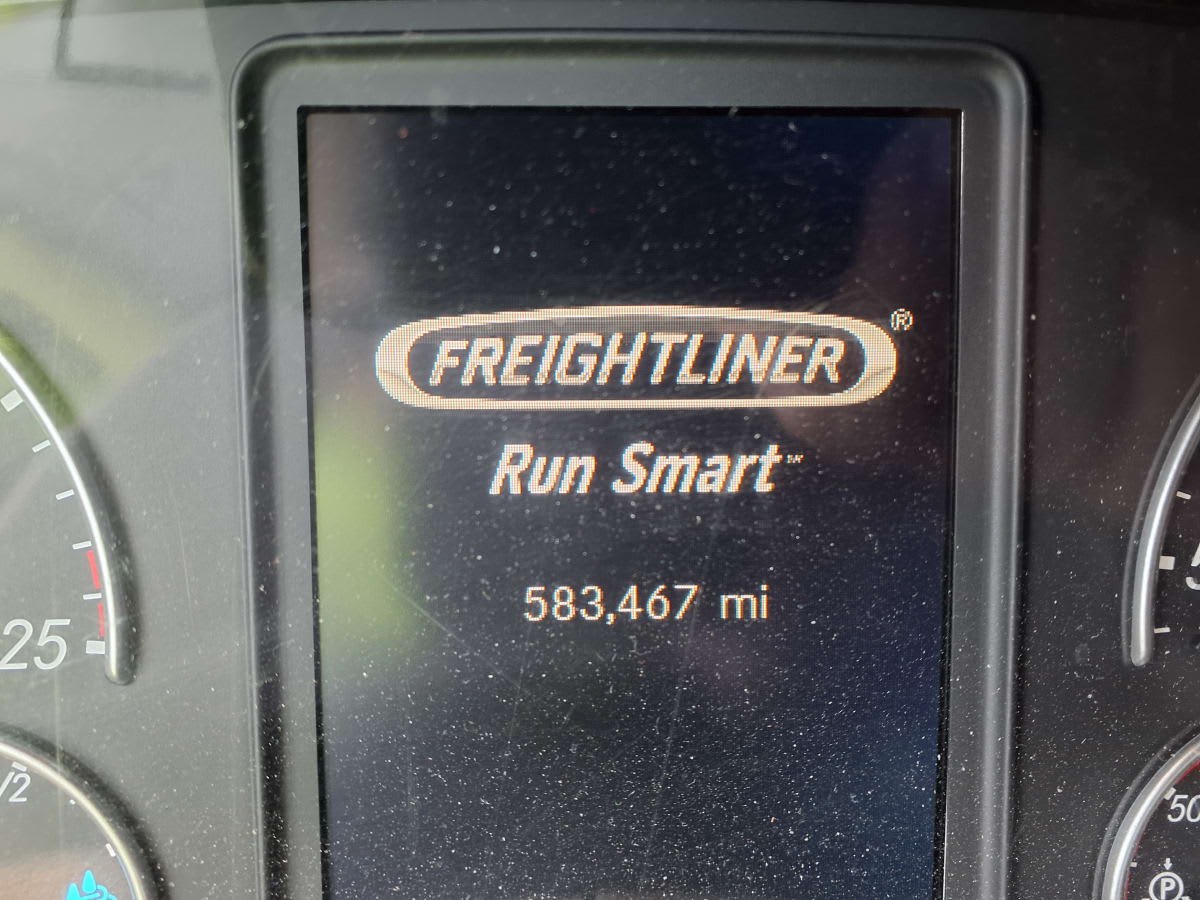 2020 Freightliner Cascadia in Greenville, SC — photo 9