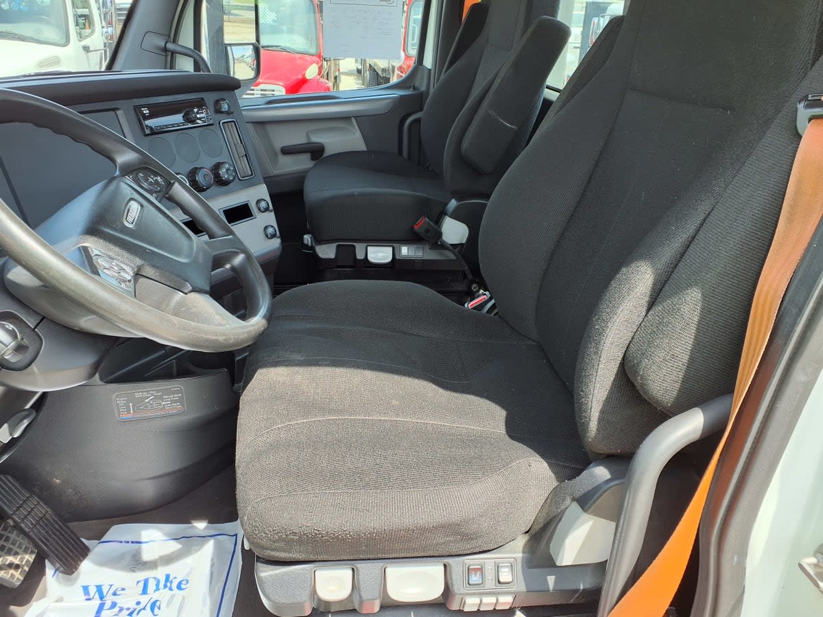 2020 Freightliner Cascadia in Greenville, SC — photo 7