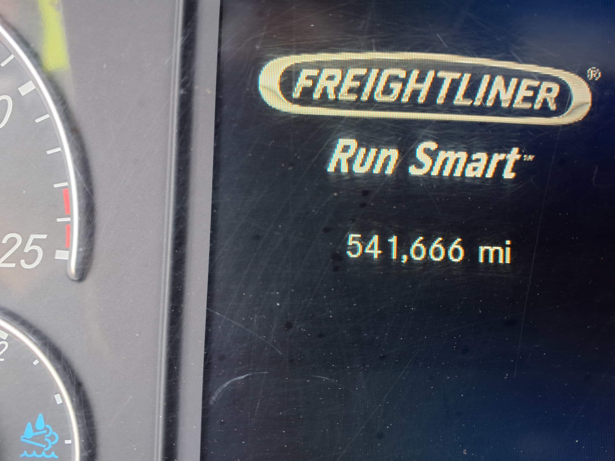 2020 Freightliner Cascadia in Greenville, SC — photo 9