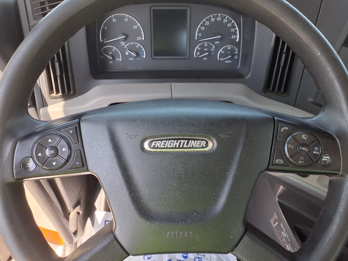 2020 Freightliner Cascadia in Greenville, SC — photo 10