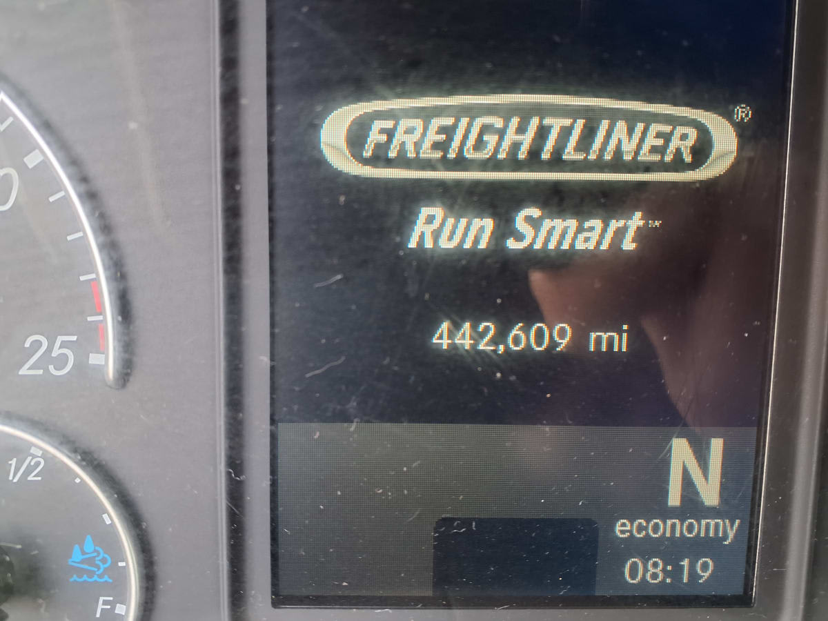 2020 Freightliner Cascadia in Greenville, SC — photo 9