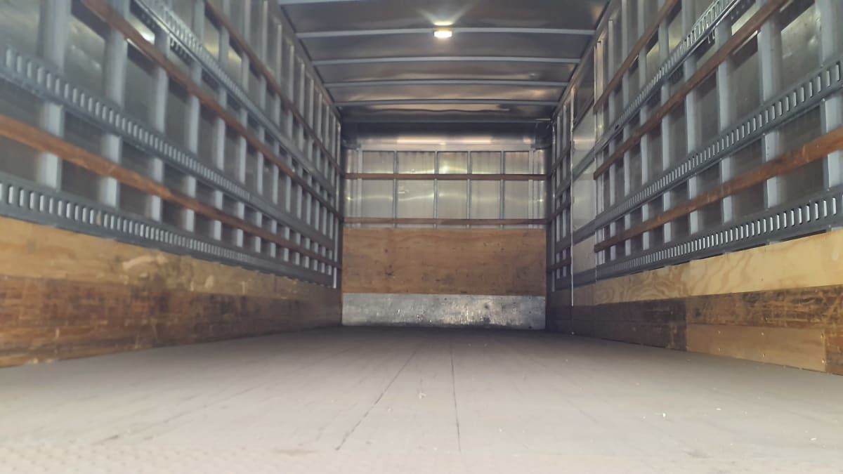 2020 Freightliner M2 106 in Springfield, MA — photo 8