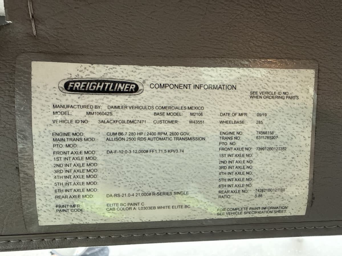 2020 Freightliner M2 106 in Taylor, MI — photo 15