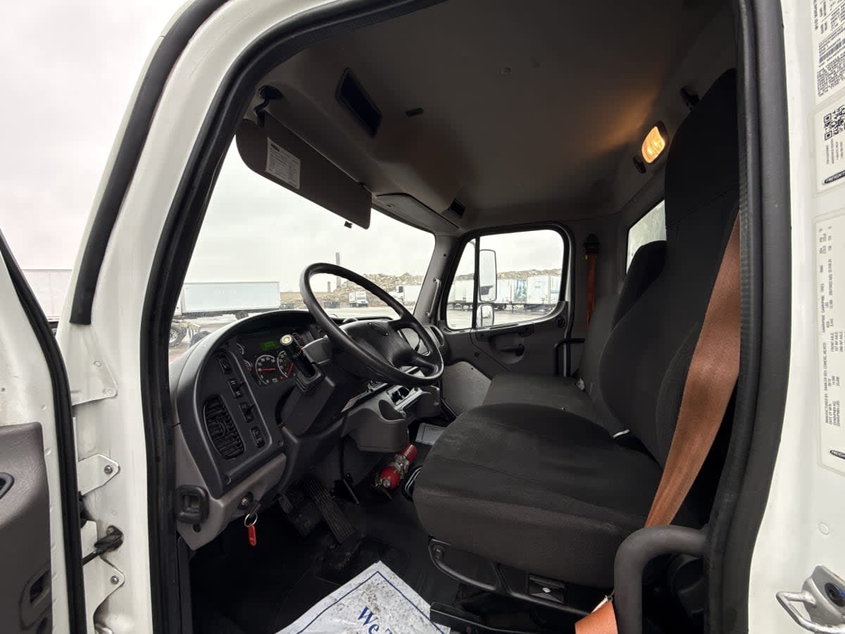 2020 Freightliner M2 106 in Taylor, MI — photo 7