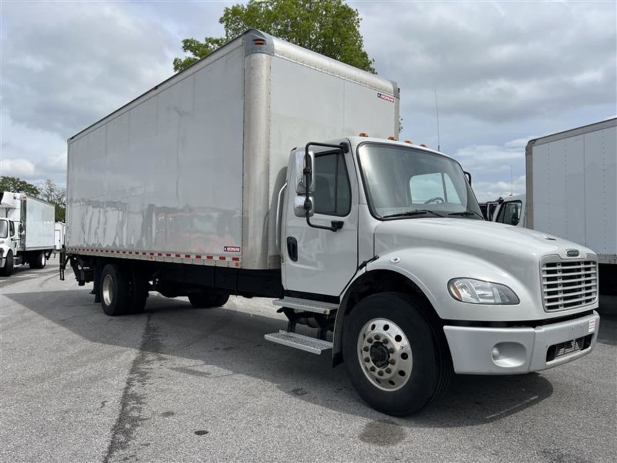 2020 Freightliner M2 106 in Beltsville, MD — photo 3