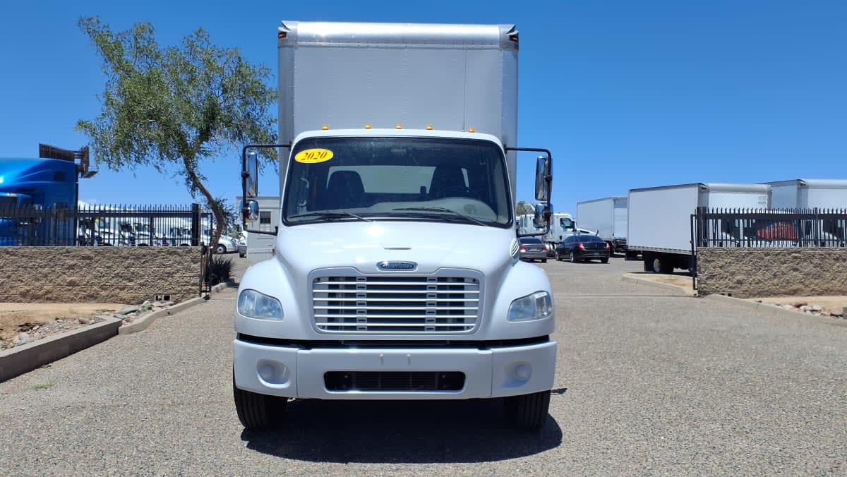 2020 Freightliner M2 106 in Phoenix, AZ — photo 2