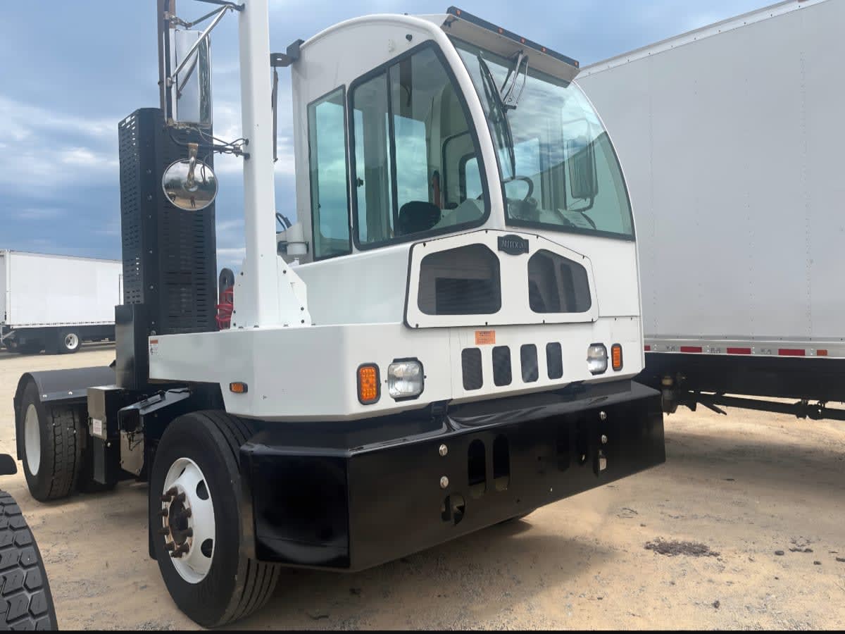 2020 Autocar in Greensboro, NC — photo 3
