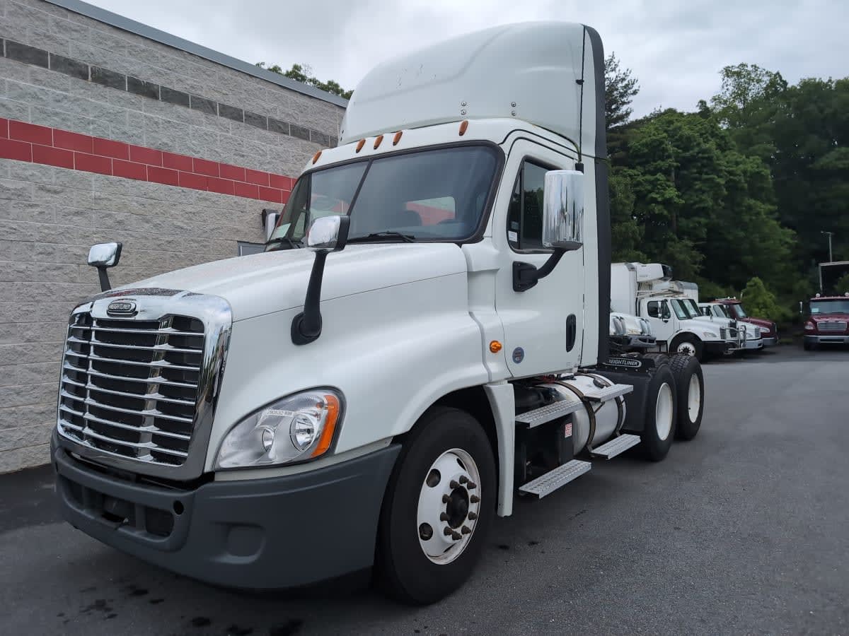 2020 Freightliner Cascadia