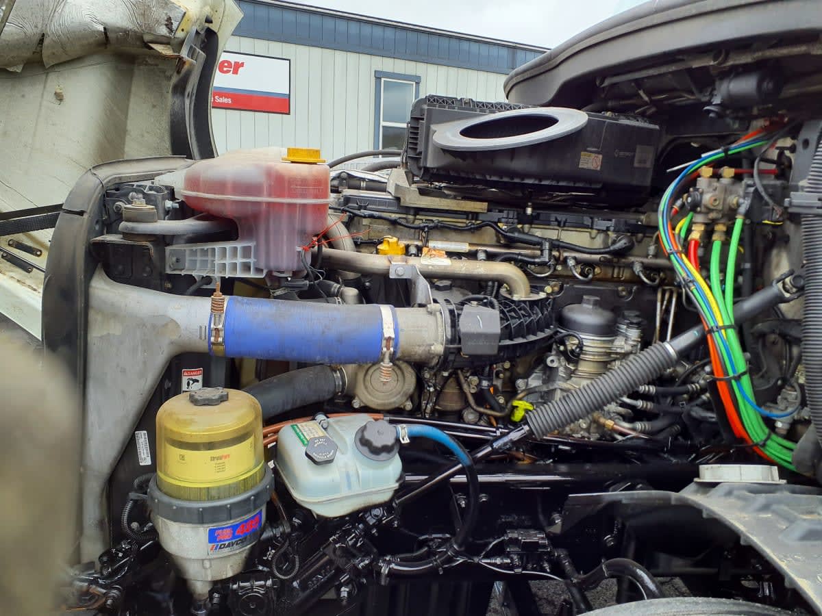 2020 Freightliner Cascadia in Syracuse, NY — photo 9