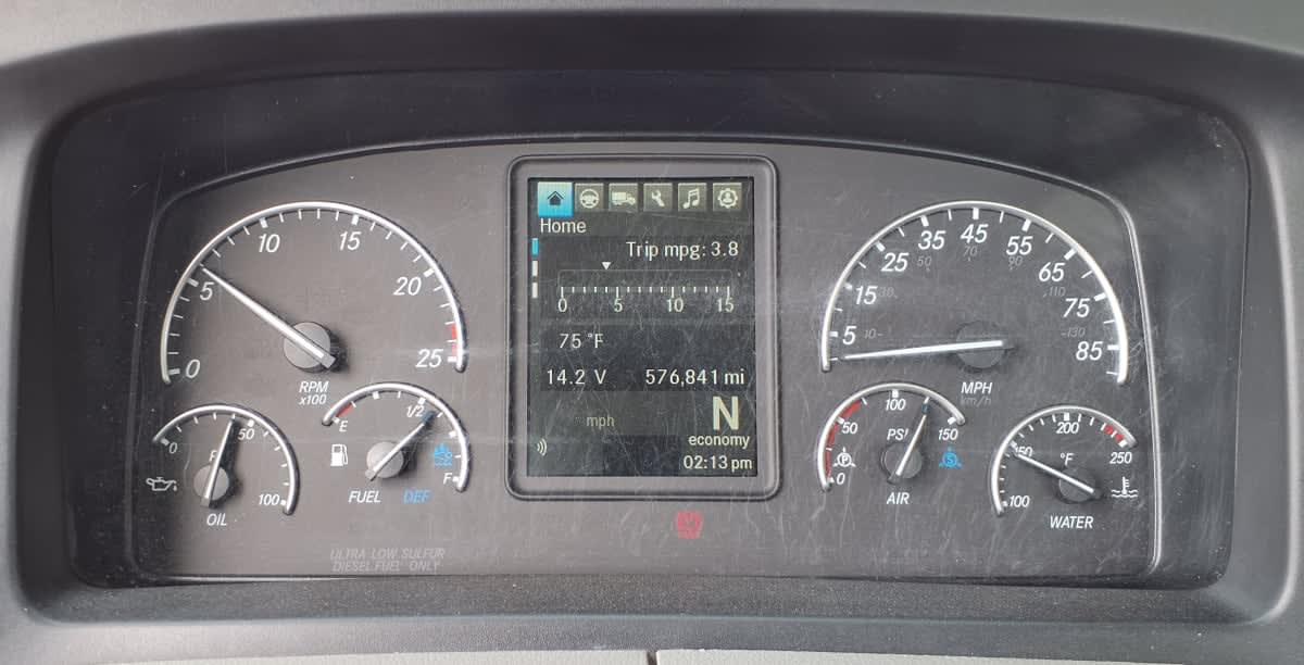 2020 Freightliner Cascadia in Memphis, TN — photo 11