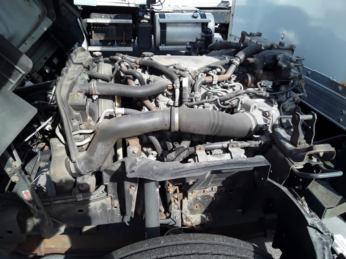 2020 Isuzu NRR in Salisbury, MA — photo 9