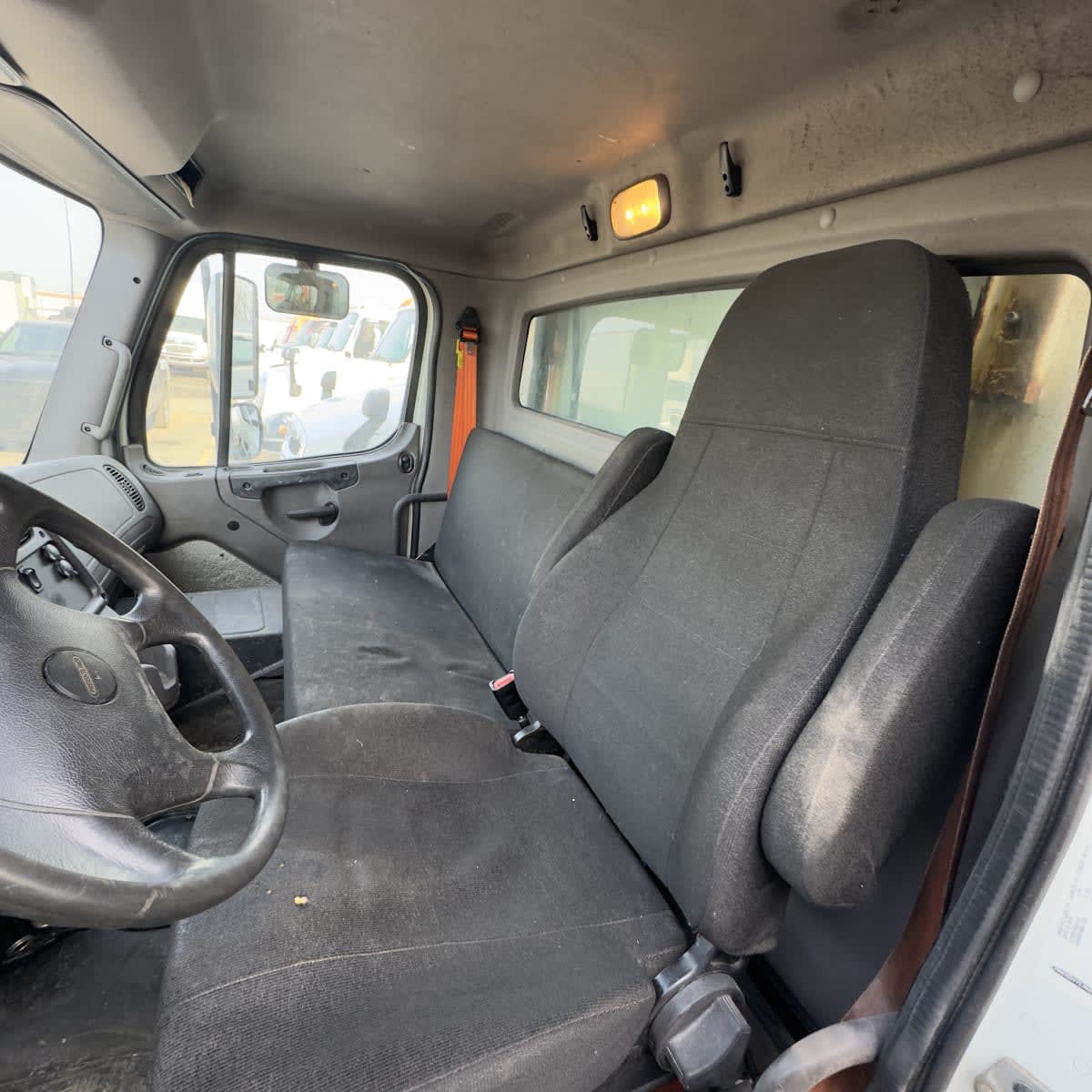 2020 Freightliner M2 106 in Syracuse, NY — photo 8