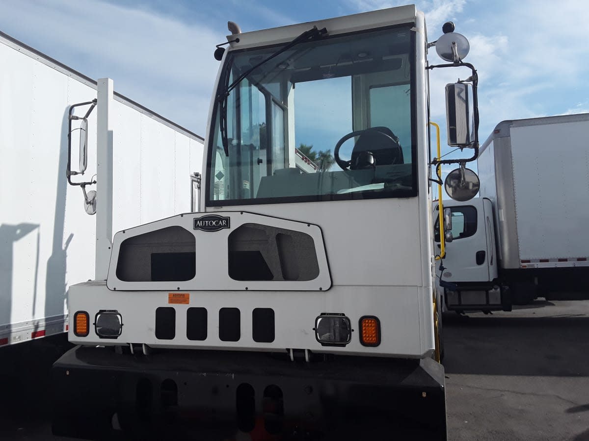 2019 Autocar in Montebello, CA — photo 2