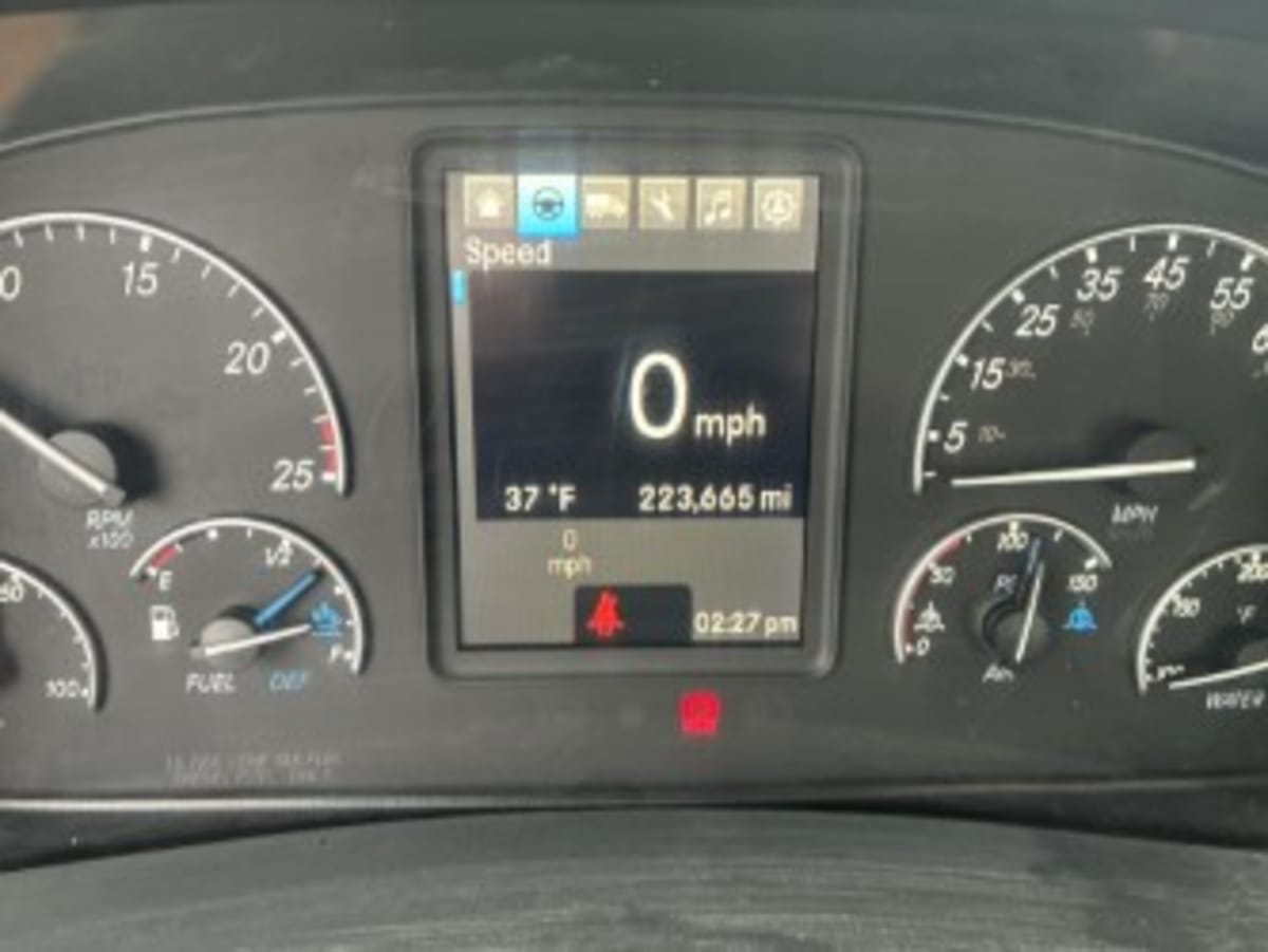 2021 Freightliner Cascadia in Syracuse, NY — photo 10