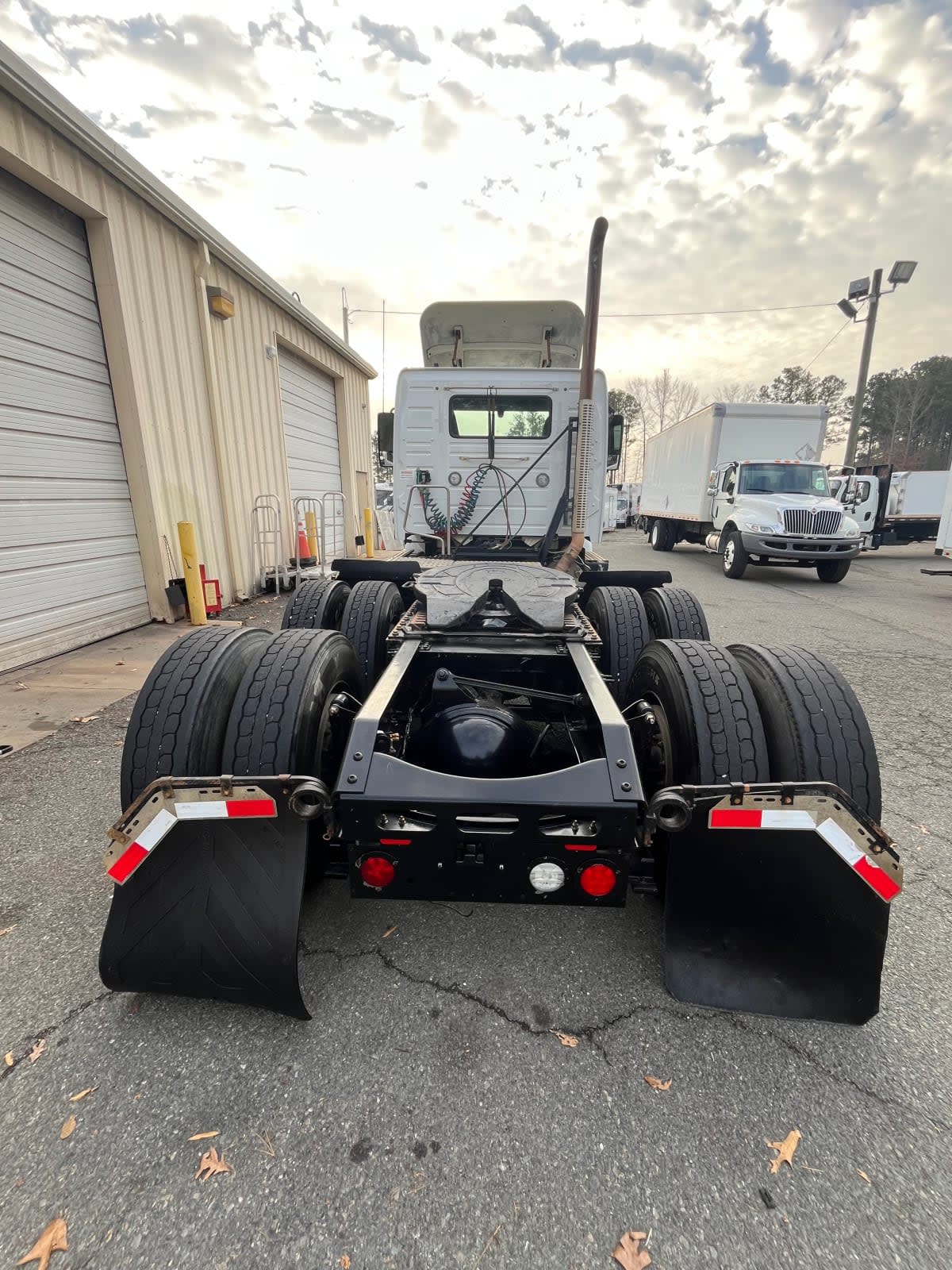 2020 Volvo VNL 860 in Ashland, VA — photo 5