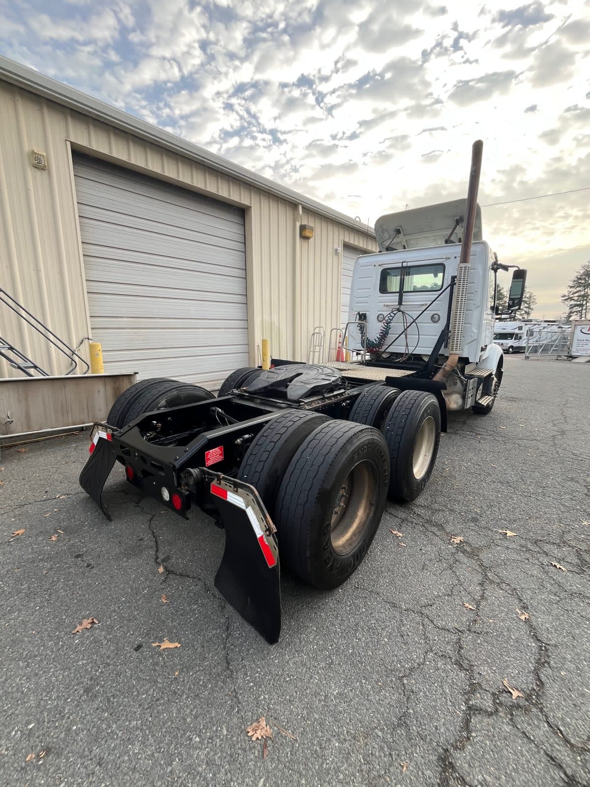 2020 Volvo VNL 860 in Ashland, VA — photo 4