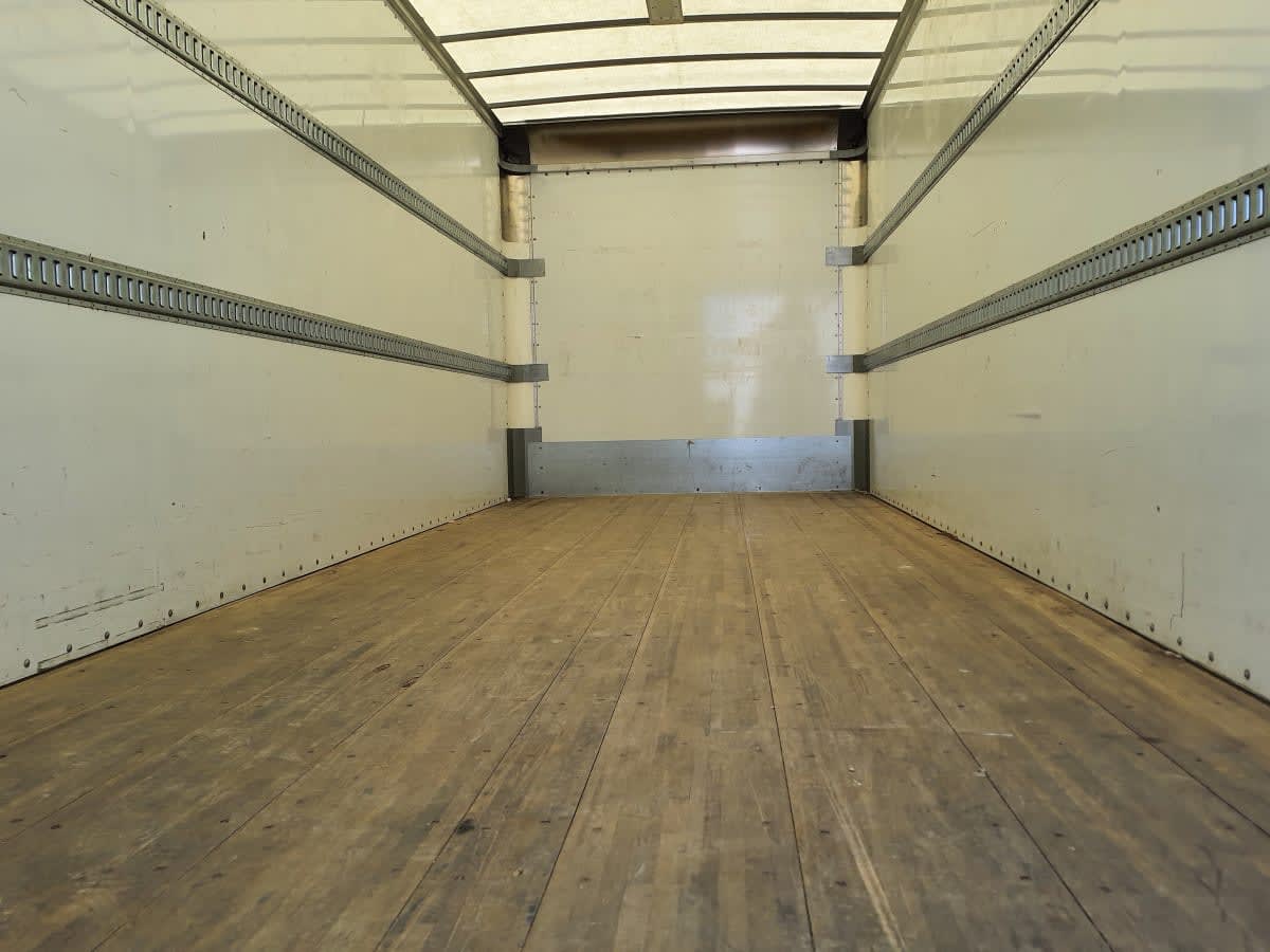2020 Freightliner M2 106 in Indianapolis, IN — photo 8