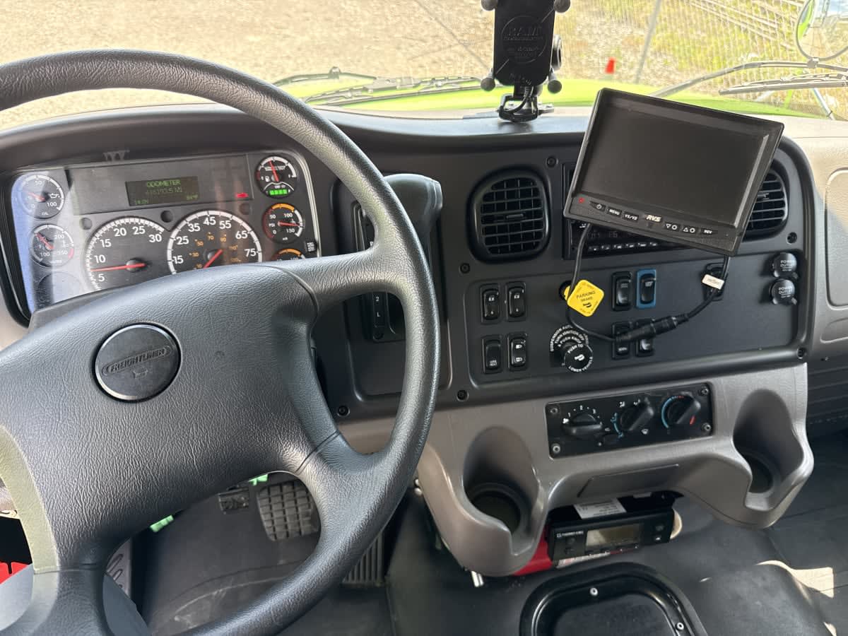 2020 Freightliner M2 106 in Birmingham, AL — photo 10