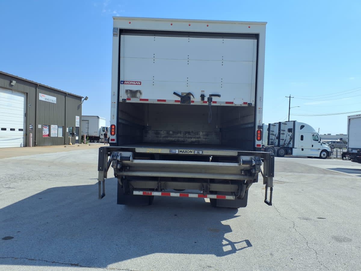 2021 Freightliner M2 106 in Fort Worth, TX — photo 5