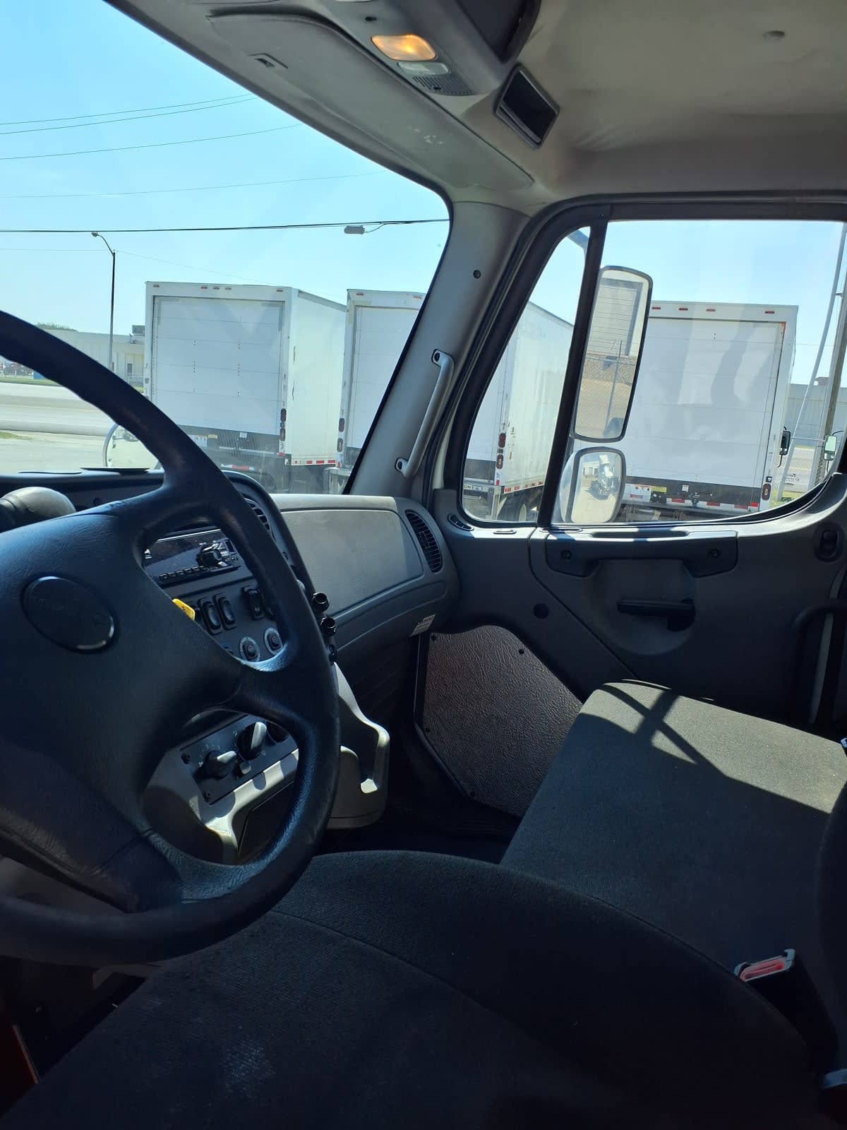 2021 Freightliner M2 106 in Fort Worth, TX — photo 7