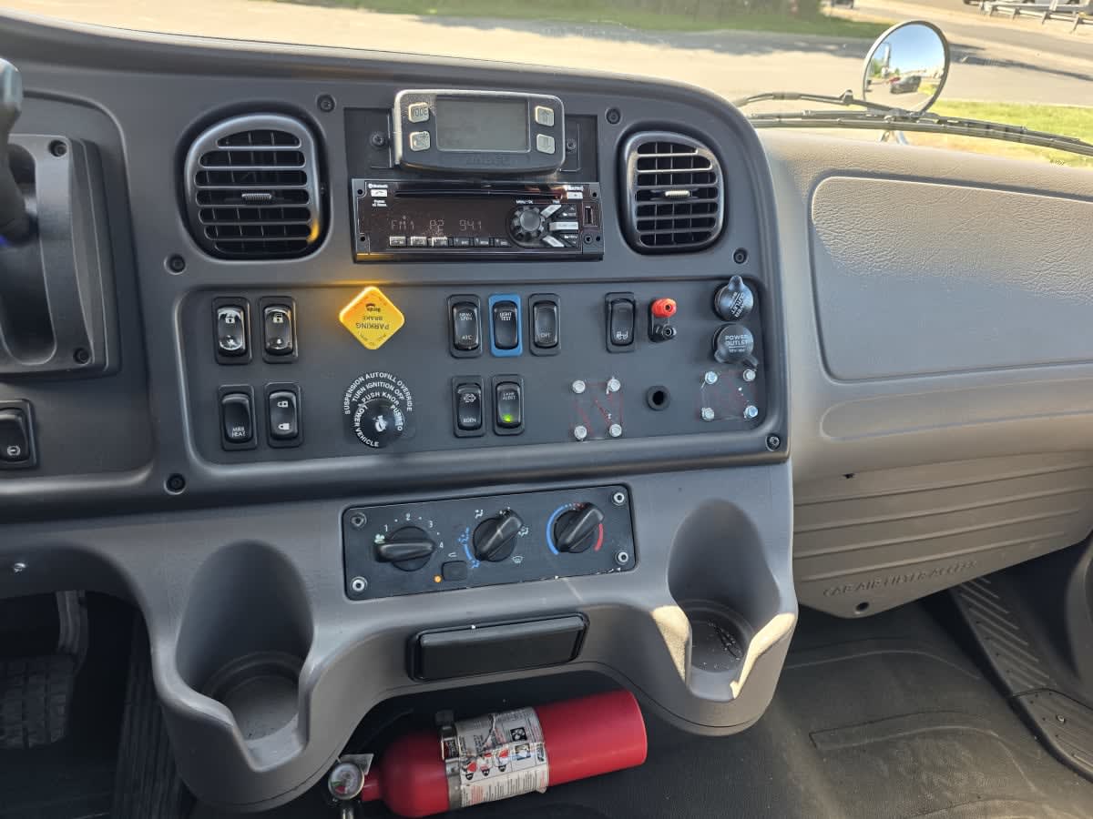 2021 Freightliner M2 106 in Bensalem, PA — photo 10