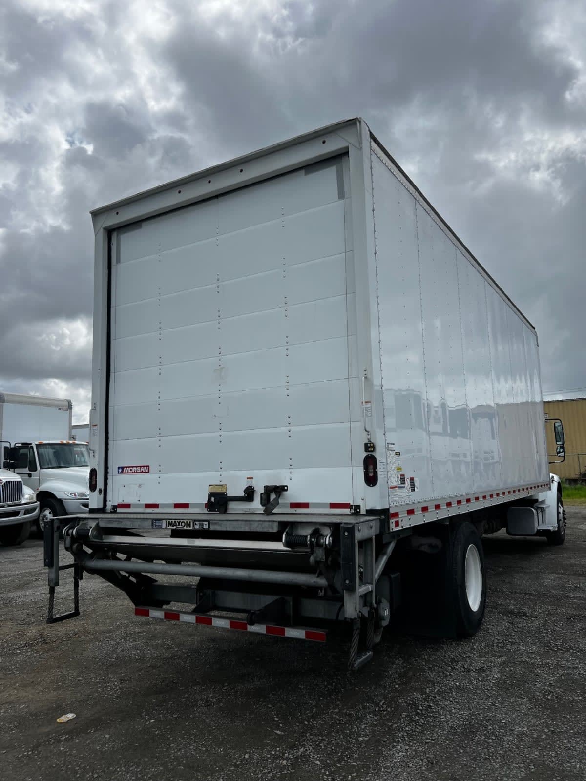 2021 Freightliner M2 106 in Fontana, CA — photo 4