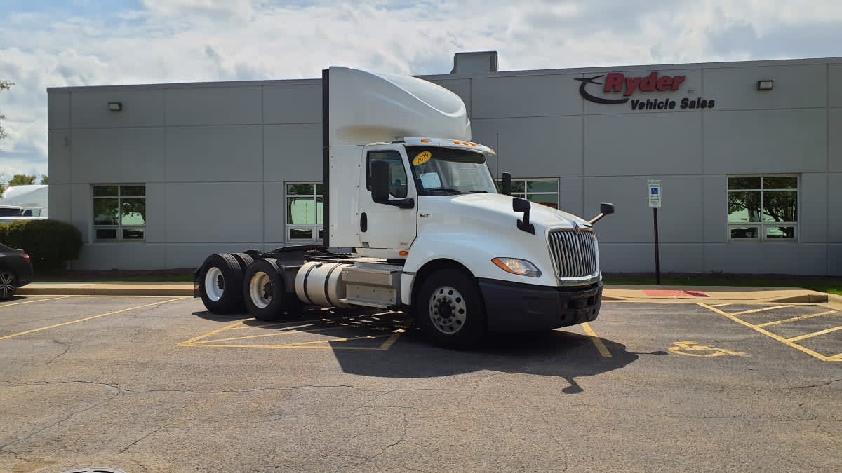 2019 International LT in Bolingbrook, IL — photo 3