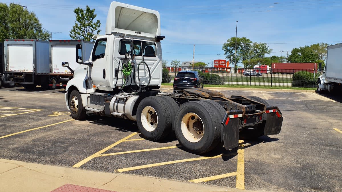 2019 International LT in Bolingbrook, IL — photo 6