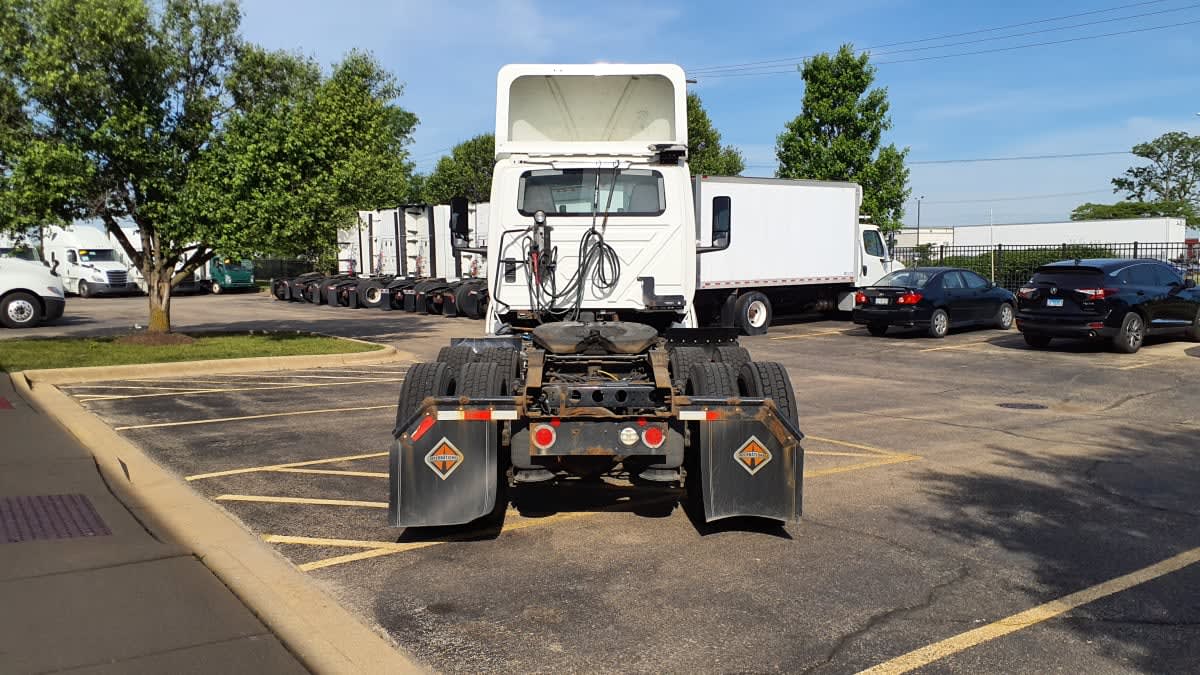 2019 International LT in Bolingbrook, IL — photo 5