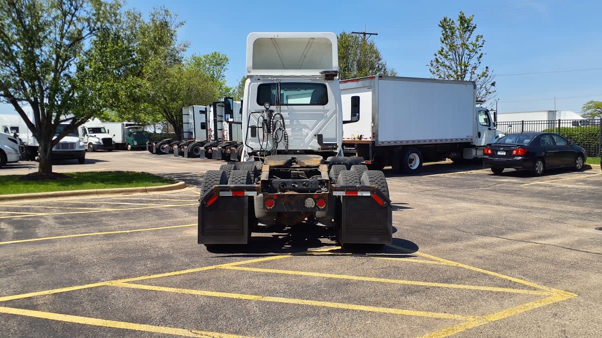 2019 International LT in Bolingbrook, IL — photo 5