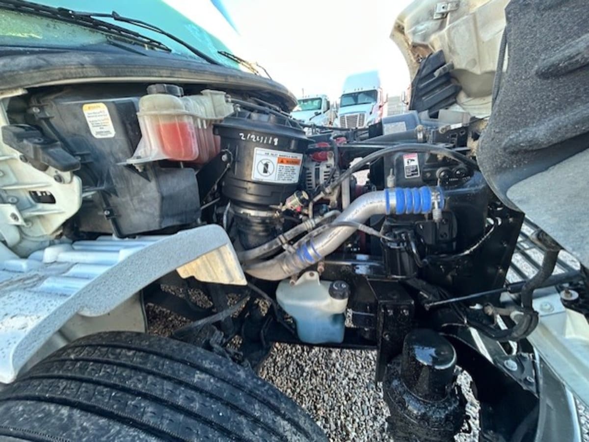 2015 Freightliner M2 106 in Salt Lake City, UT — photo 17