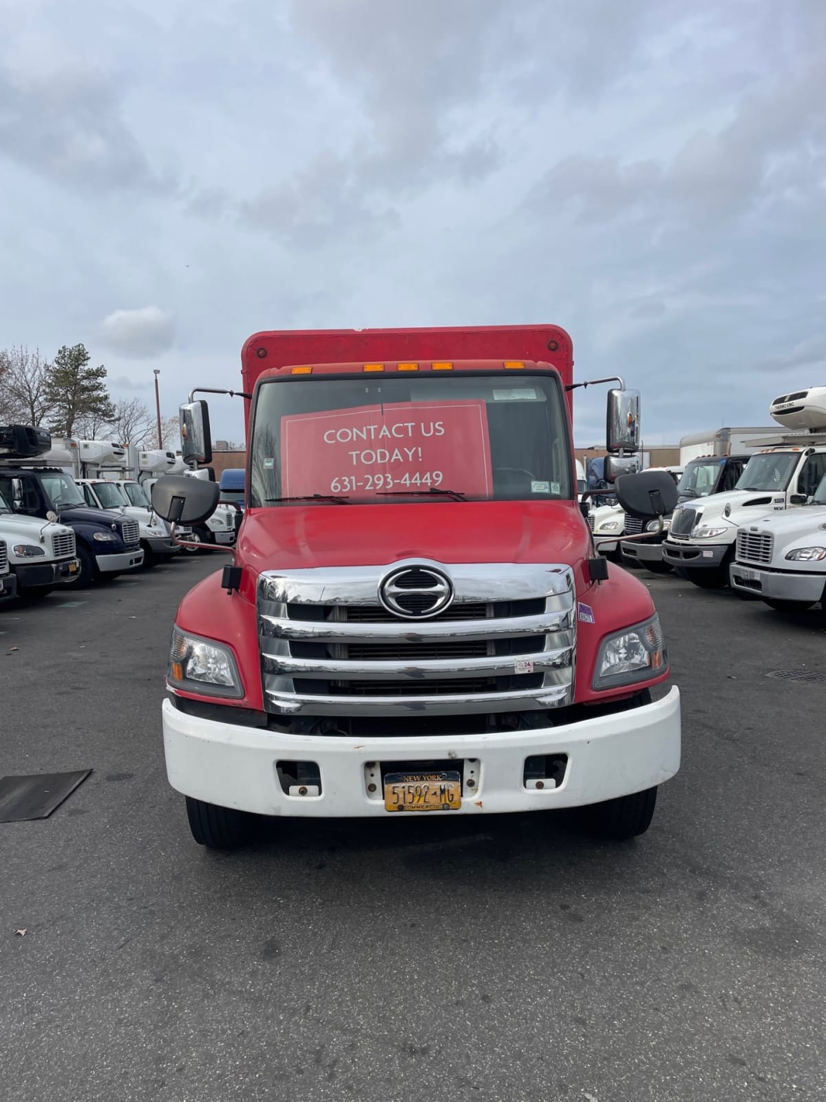 2015 Hino 338 in Farmingdale, NY — photo 2