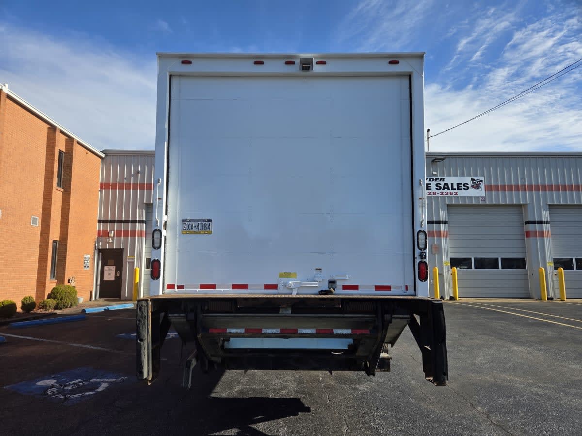 2015 Freightliner M2 106 in Allentown, PA — photo 5