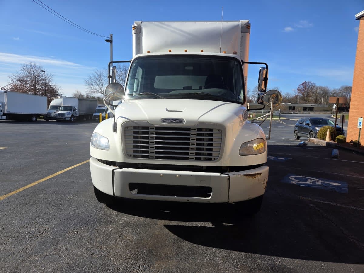 2015 Freightliner M2 106 in Allentown, PA — photo 2