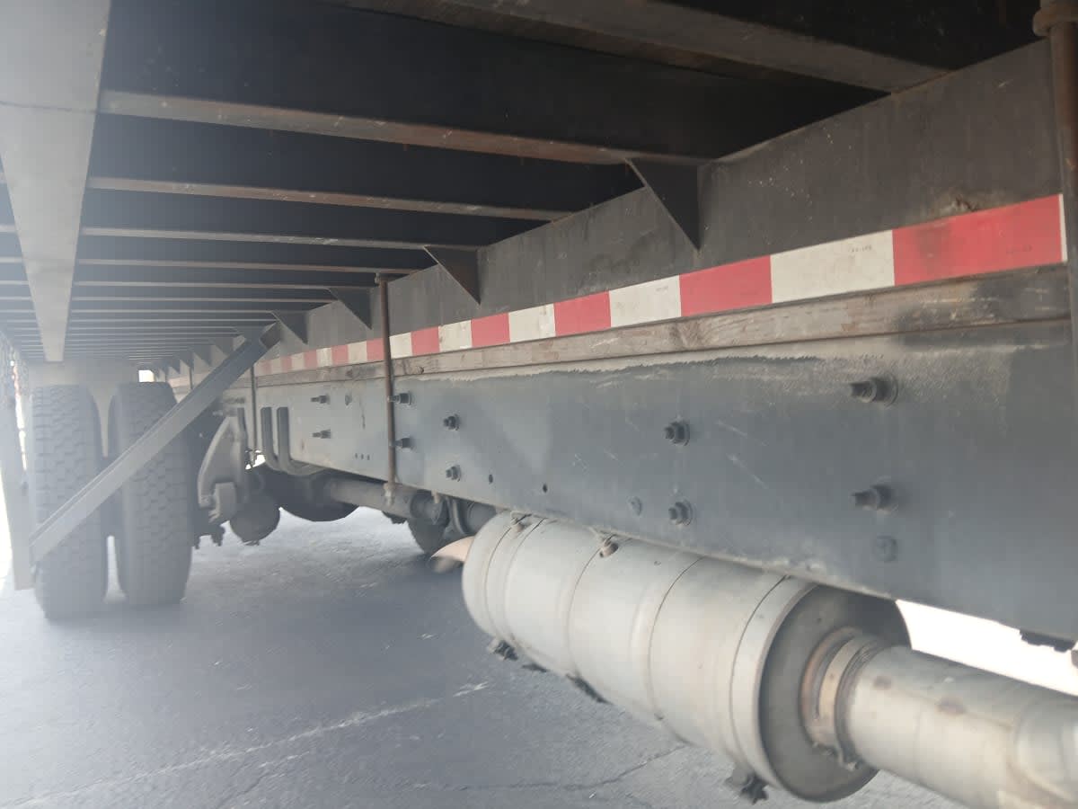 2015 Freightliner M2 106 in Jacksonville, FL — photo 12