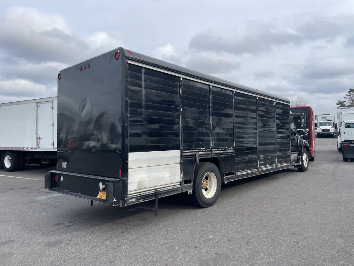 2015 Hino 338 in Farmingdale, NY — photo 4