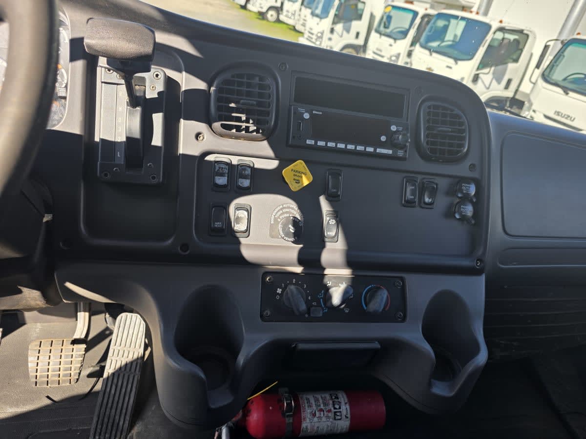 2016 Freightliner M2 106 in Bensalem, PA — photo 11