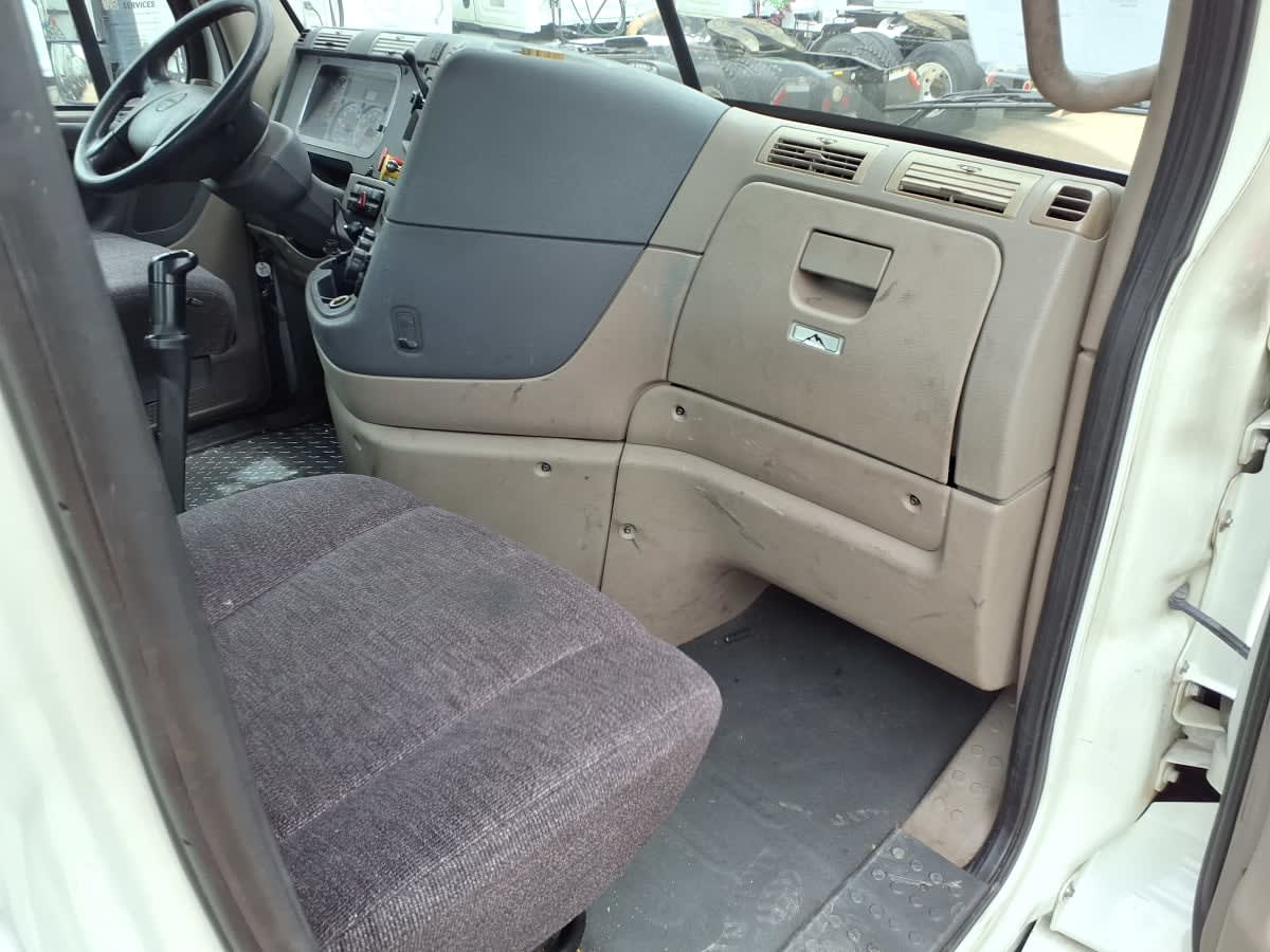 2015 Freightliner Cascadia in Houston, TX — photo 10