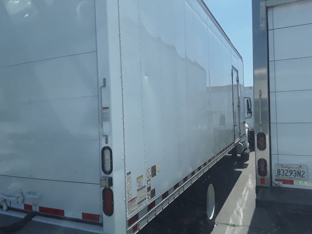 2016 International 4300 in Fontana, CA — photo 4