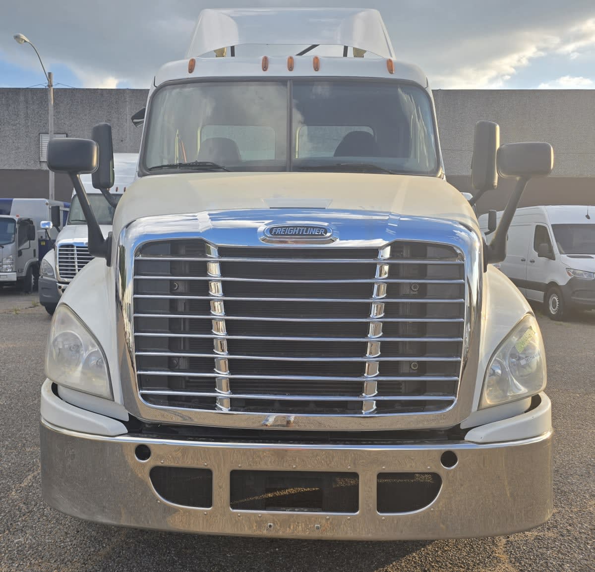 2016 Freightliner Cascadia in Memphis, TN — photo 2