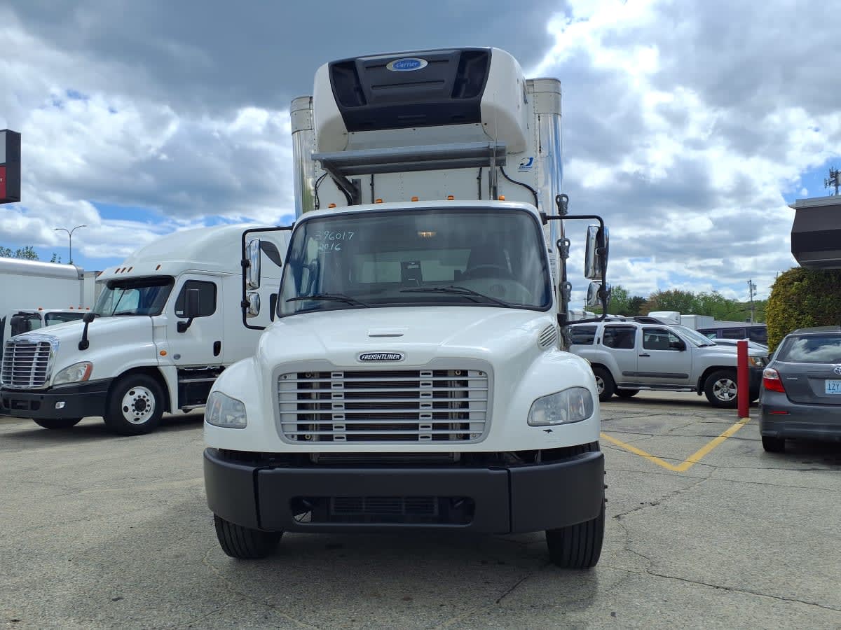 2016 Freightliner M2 106 in Warwick, RI — photo 2