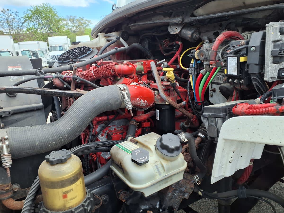 2016 Freightliner M2 106 in Warwick, RI — photo 10