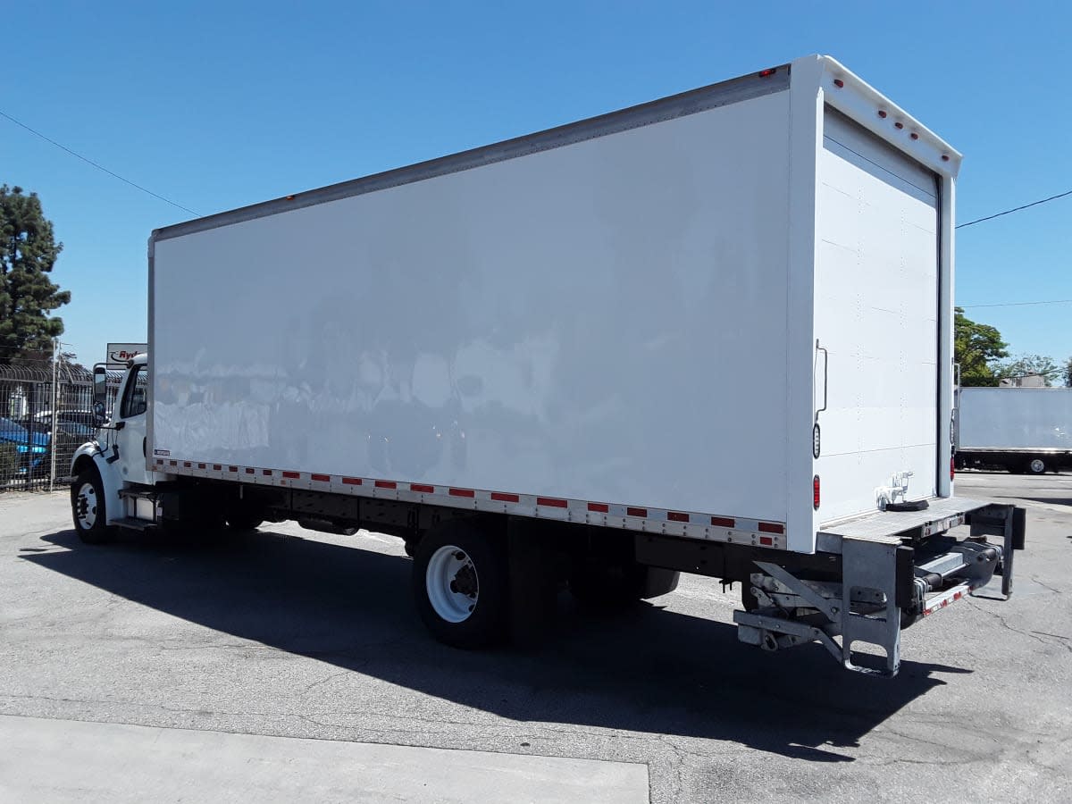 2016 Freightliner M2 106 in Montebello, CA — photo 6