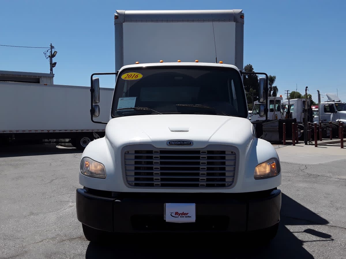 2016 Freightliner M2 106 in Montebello, CA — photo 2