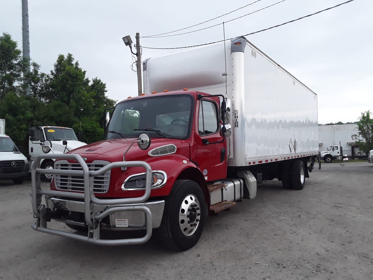 2023 Freightliner M2 106