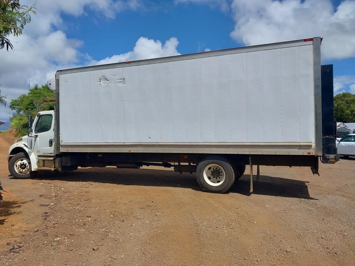 2012 Freightliner M2 106 in Kapolei, HI — photo 6