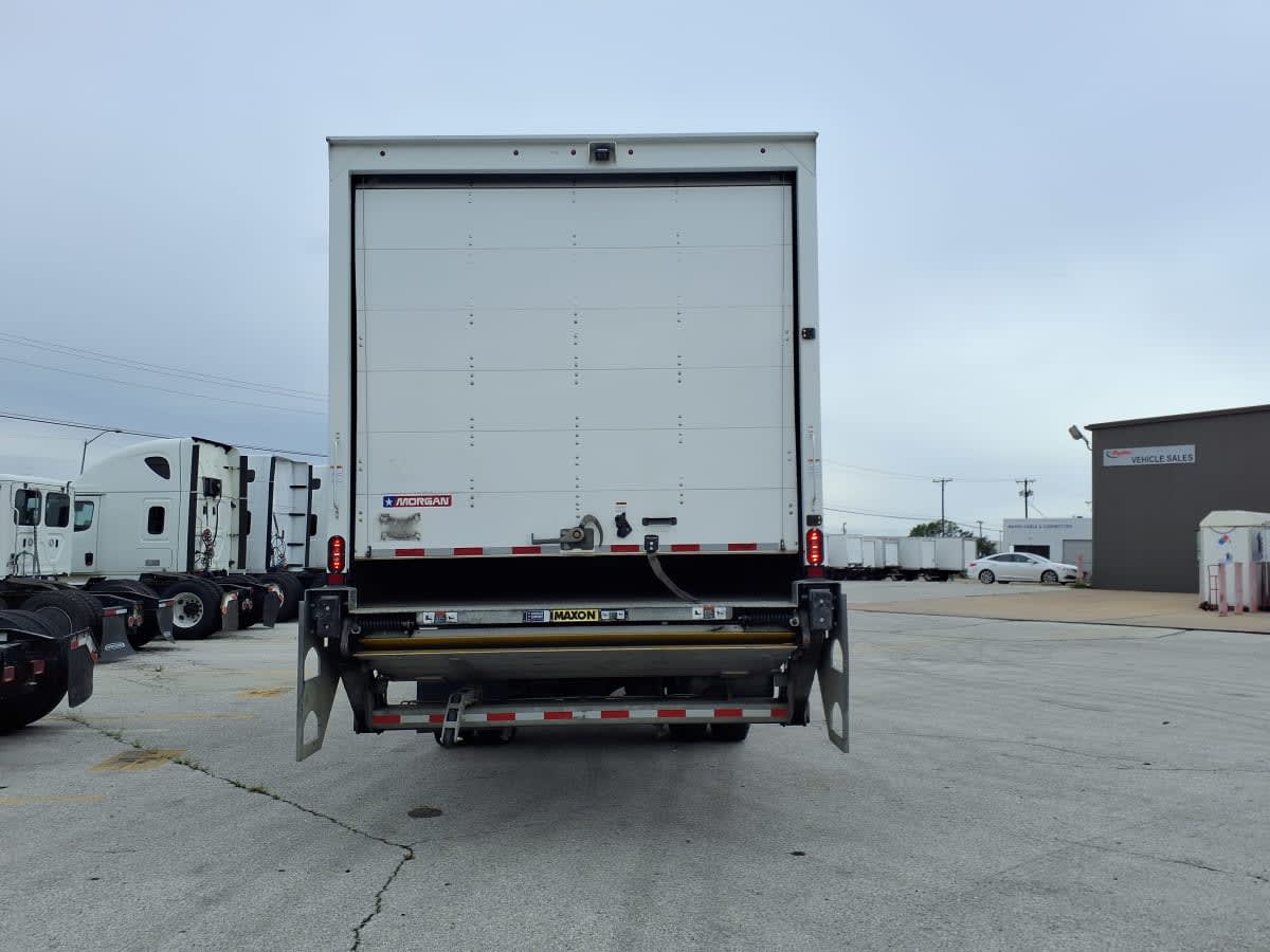 2022 Freightliner M2 106 in Fort Worth, TX — photo 5