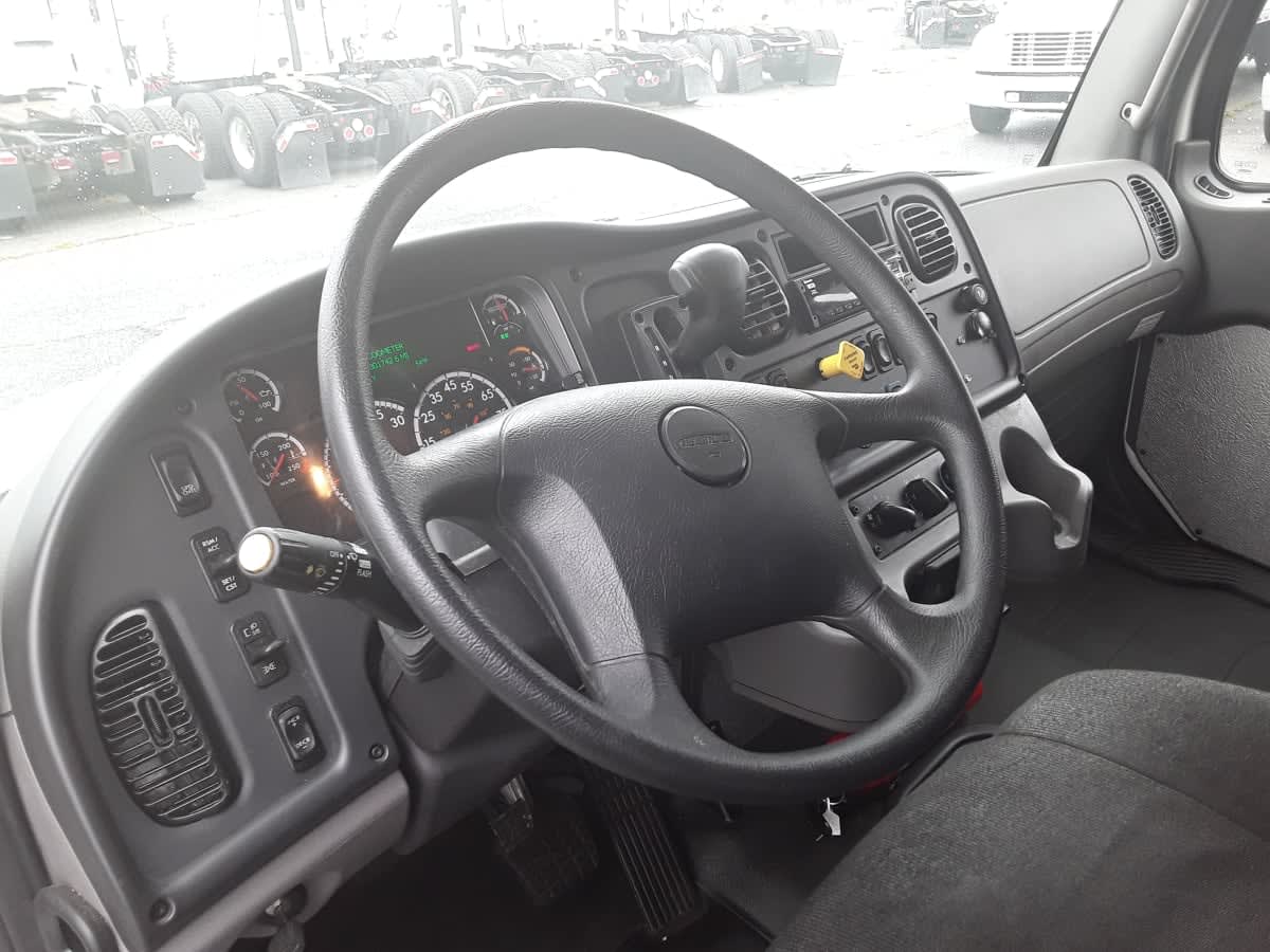 2022 Freightliner M2 106 in Allentown, PA — photo 8