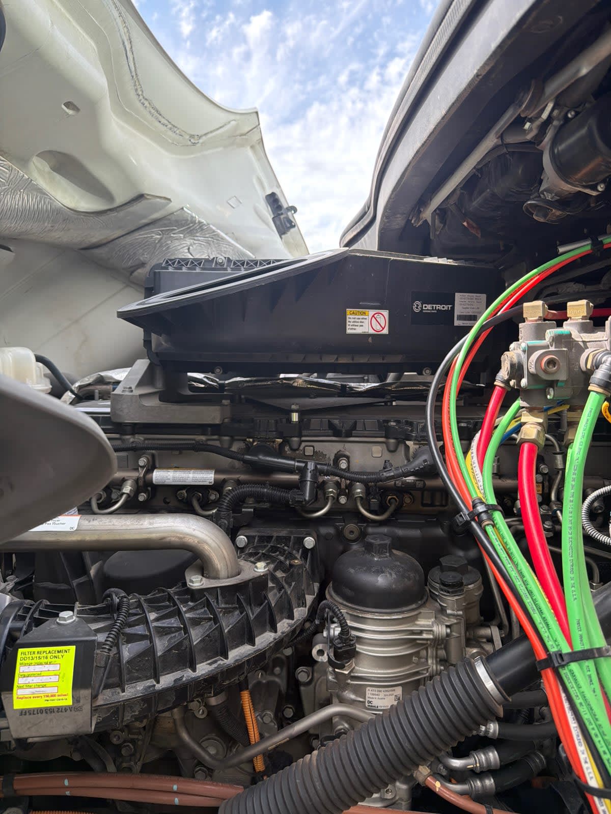 2021 Freightliner Cascadia in Pomona, CA — photo 8