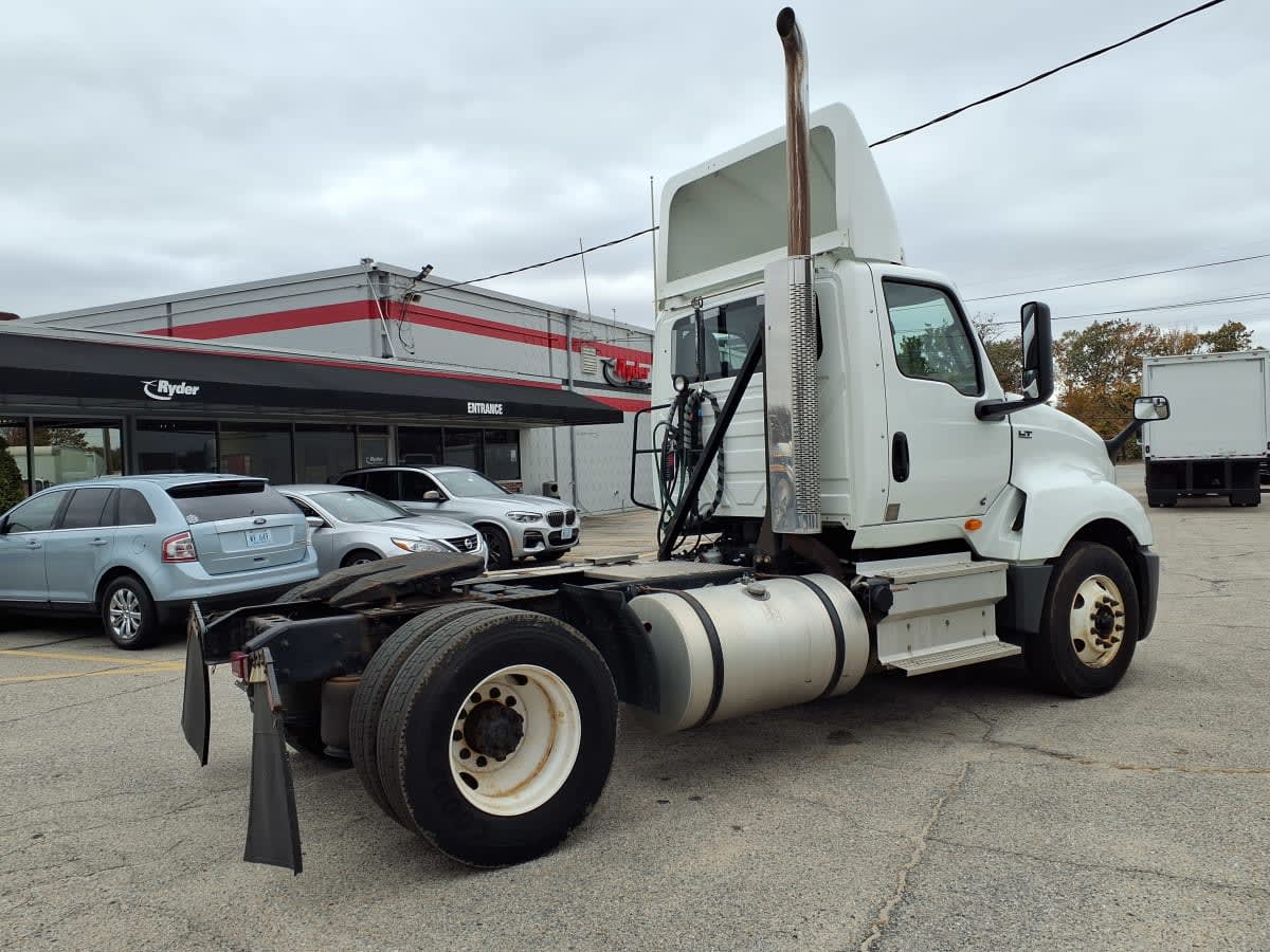 2021 International LT in Warwick, RI — photo 4